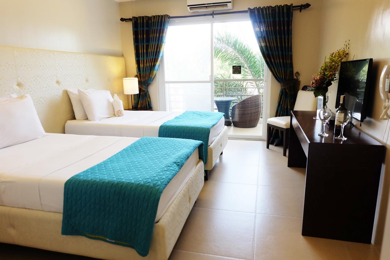 Cml Beach Resort & Waterpark Lemery エクステリア 写真